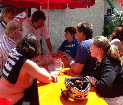 Besucher des Torbräufestes