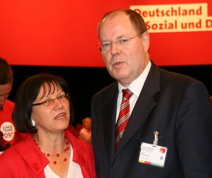 Der Abgeordneten J. Werner-Muggendorfer ist es gelungen Bundesminister Peer Steinbrück für das Gillamoss zu engagieren.